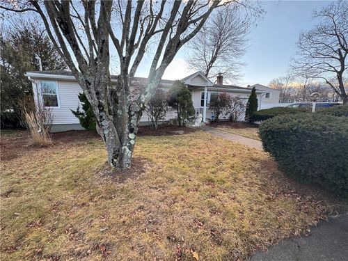 20 Wild Berry Dr, Cranston, RI, 02920-1217 | Card Image