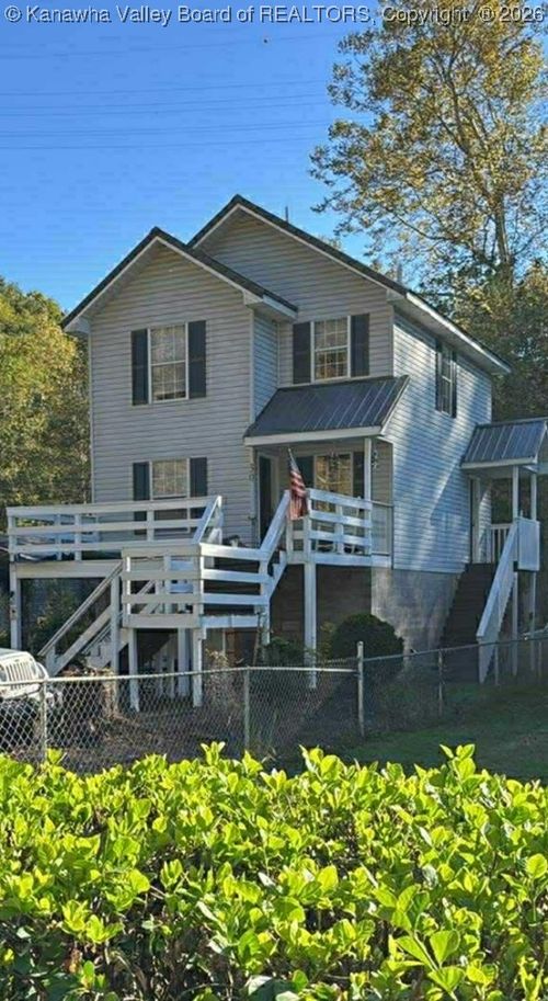 30 Left Fork Rd, Marmet, WV, 25315-9018 | Card Image