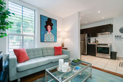 201-894 Queen St E, Toronto, ON, M4M1J3 | Card Image