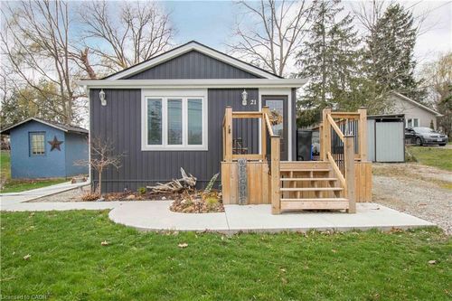 21 Fife Street W, Caledonia, ON, N3W1J1 | Card Image