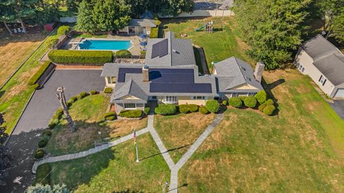 81 Plymouth Ave, Trumbull, CT, 06611-4134 | Card Image