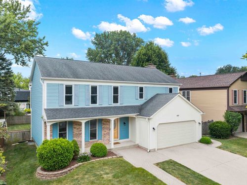 661 Thompson Blvd, Buffalo Grove, IL, 60089-1035 | Card Image