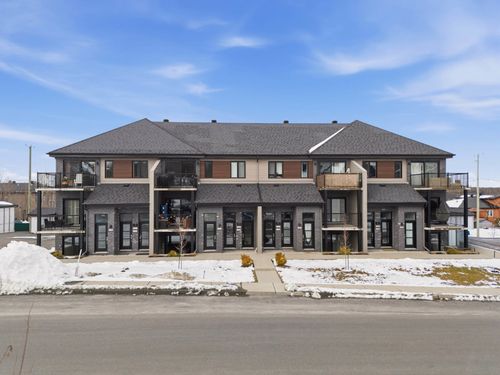 723 Rue Magnone, Granby, QC, J2H3J4 | Card Image