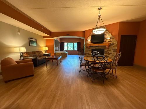 2221-2411 River Rd, Wisconsin Dells, WI, 53965 | Card Image