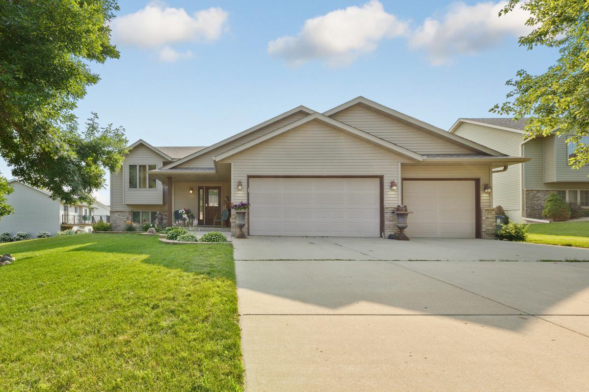 Hulett Ave, Faribault, MN 55021