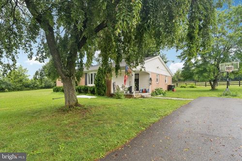 1440 Old Charles Town Rd, BERRYVILLE, VA, 22611-1916 | Card Image