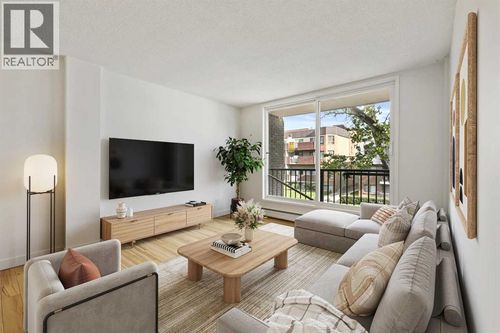 635 57 Ave Sw, Calgary, AB, T2V0H5 | Card Image