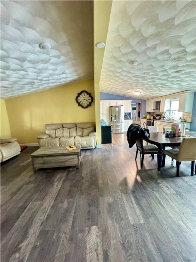 91 Seabiscuit Pl, House other with 4 bedrooms, 2 bathrooms and 4 parking in Pawtucket RI | Image 8