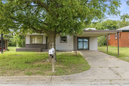 79 6th St, Healdton, OK, 73438-2029 | Card Image
