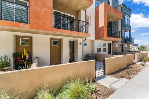 27568 Heron Pl, Valencia, CA, 91381-2013 | Card Image