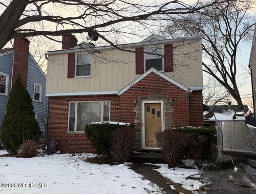 3935 Grantley Road, Toledo, OH, 43613 | Card Image