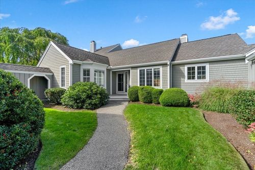 10-10 Floret Cir, Hingham, MA, 02043-2836 | Card Image