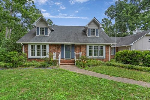 3223 Wood Dale Rd, Chester, VA, 23831-2048 | Card Image