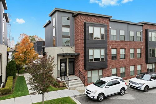 e-1220 Diamond Ct, Royal Oak, MI, 48067-3773 | Card Image