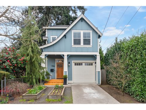 7406 N Leonard St, Portland, OR, 97203-3227 | Card Image