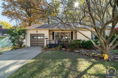 4001 Sw Stratford Rd, House other with 3 bedrooms, 2 bathrooms and null parking in Topeka KS | Image 1