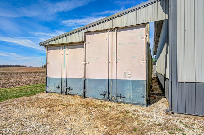 view of outbuilding with an outbuilding | Image 10