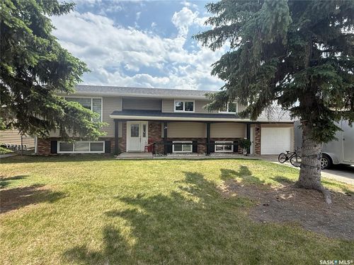 29 Souris Ave, Redvers, SK, S0C2H0 | Card Image