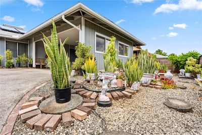 Landscaped yard for plant lovers | Image 3