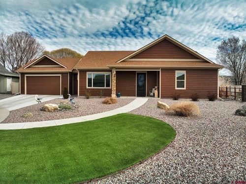 2601 Cirque Way, Montrose, CO, 81401-5314 | Card Image