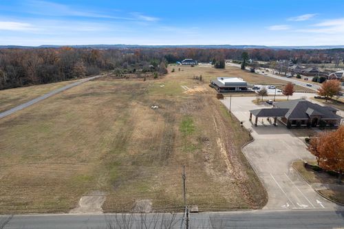 3955 College Ave, Conway, AR, 72034 | Card Image