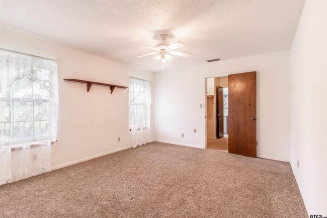 13402 County Road 1131, House other with 3 bedrooms, 2 bathrooms and null parking in Flint TX | Image 30