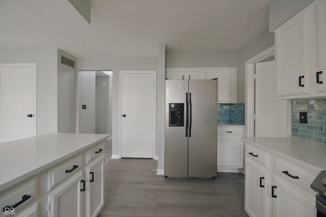 11212 Bayridge Cir E, House other with 4 bedrooms, 3 bathrooms and null parking in Indianapolis IN | Image 15