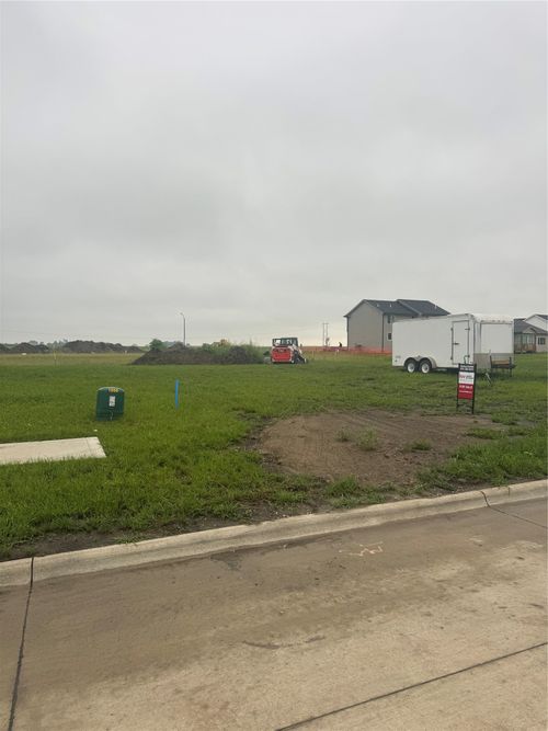 1056 Sw Cattail Rd, Grimes, IA, 50111-6205 | Card Image