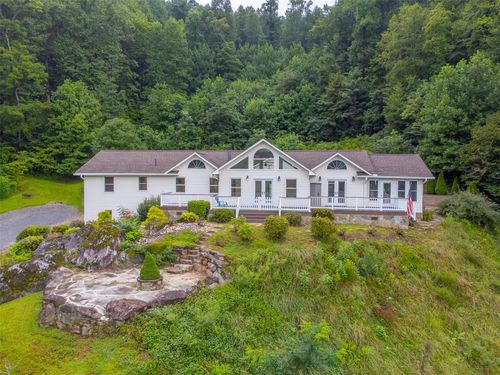 770 Discovery Pl, Sylva, NC, 28779-8782 | Card Image