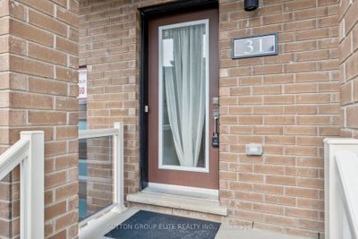 65 - 31 Caspian Sq, Home with 3 bedrooms, 4 bathrooms and 2 parking in Bowmanville ON | Image 2