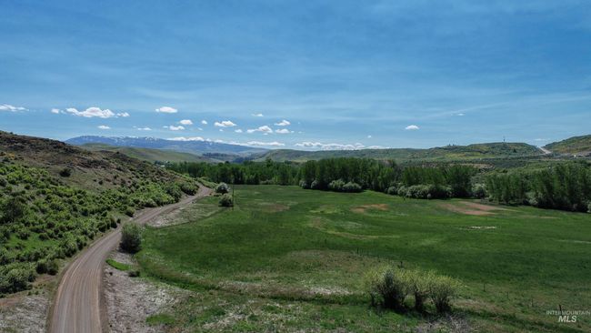 2168 Middle Fork Rd, Home with 2 bedrooms, 1 bathrooms and null parking in Council ID | Image 10