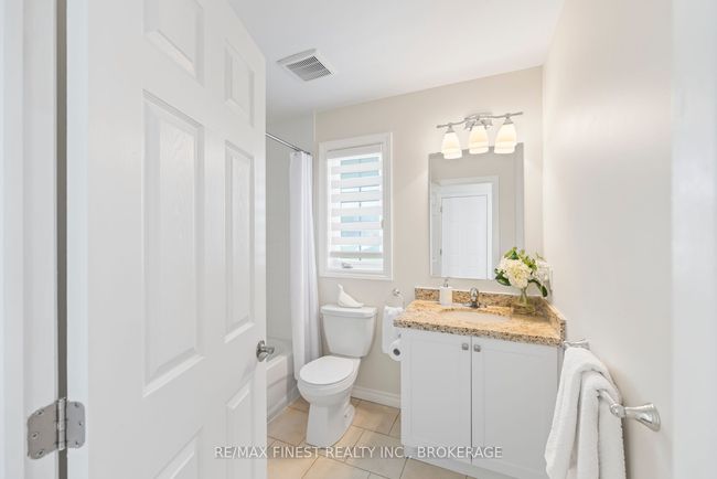 460 Country Club Dr, House attached with 3 bedrooms, 3 bathrooms and 4 parking in Bath ON | Image 9