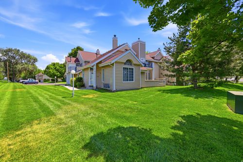5426 Lighthouse Rd, Taylorsville, UT, 84123-5831 | Card Image