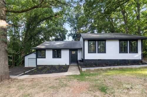 322 Breslin St, Wadesboro, NC, 28170-2318 | Card Image