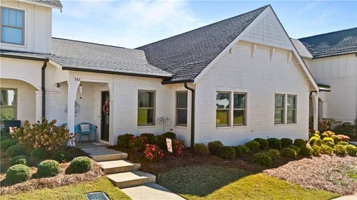 542 Grey Oak Cir, AUBURN, AL, 36830-2979 | Card Image