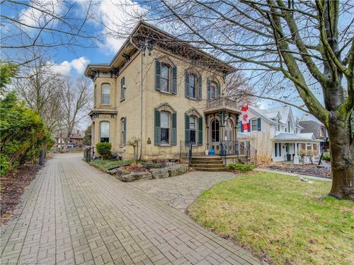 77 Light St, Woodstock, ON, N4S6G9 | Card Image