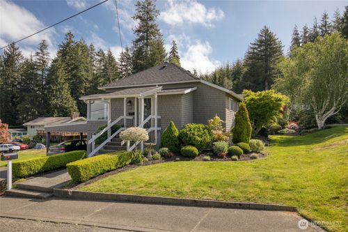 1900 Ranier St, Aberdeen, WA, 98520-2230 | Card Image
