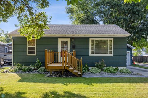 1609 5th St S, Moorhead, MN, 56560-3425 | Card Image