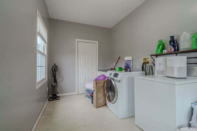 101 W Franklin St, House other with 3 bedrooms, 2 bathrooms and 2 parking in Carlock IL | Image 25
