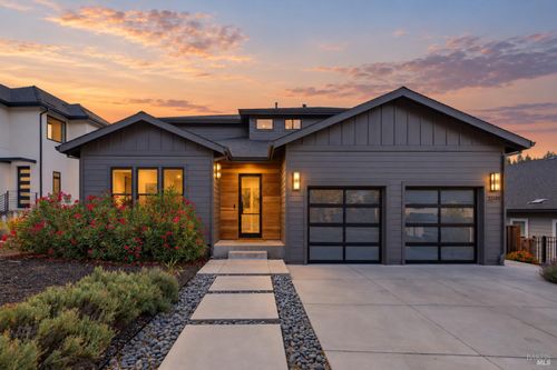 3749 Cross Creek Rd, Santa Rosa, CA, 95403 | Card Image