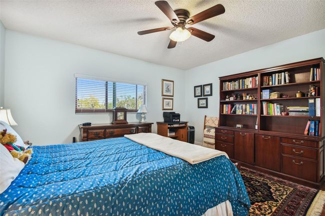 Guest bedroom. | Image 40
