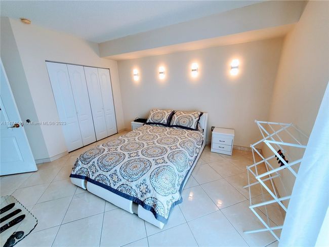 APT-906 - 17555 Atlantic Blvd, Condo with 2 bedrooms, 2 bathrooms and null parking in Sunny Isles Beach FL | Image 22