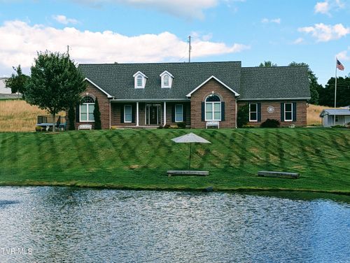 163 Dixie Rd, Clintwood, VA, 24228-5044 | Card Image