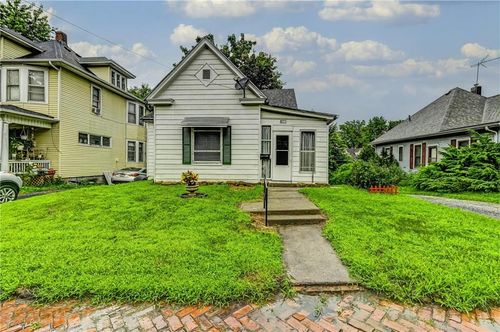 3111 Lafayette St, Saint Joseph, MO, 64507-1728 | Card Image