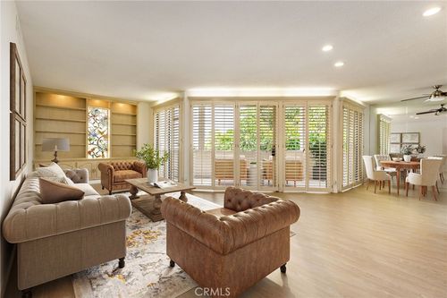 105-5216 Yarmouth Ave, Encino, CA, 91316-3124 | Card Image