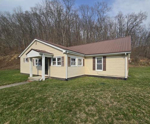 2382 Adria Rd, North Tazewell, VA, 24630-8826 | Card Image