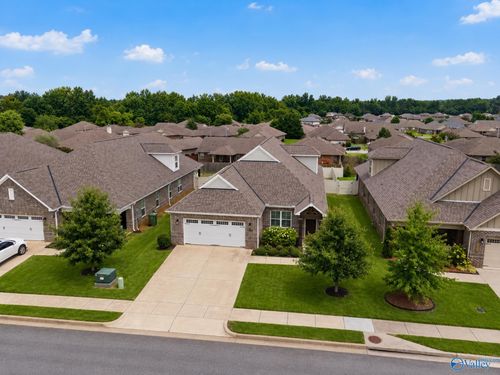 15543 Ironcrest Dr Nw, Harvest, AL, 35749-7992 | Card Image