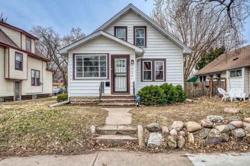 4227 Fremont Ave N, Minneapolis, MN, 55412-1628 | Card Image