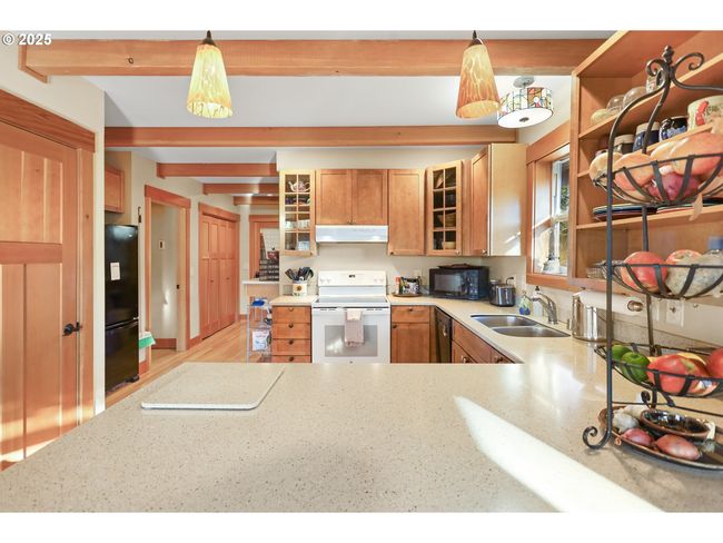 96 Pearce Rd, House other with 3 bedrooms, 2 bathrooms and 1 parking in White Salmon WA | Image 20