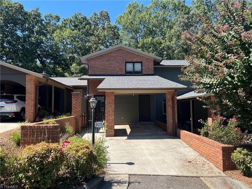 825 Coventry Ln, Statesville, NC, 28677-6072 | Card Image